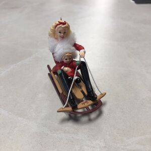 SISTER Ornament Hallmark Winter Fun With BARBIE and KELLY Sledding Keepsake 2000
